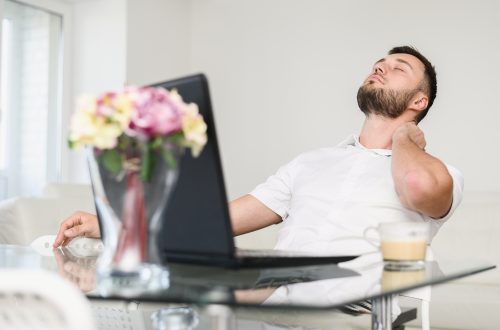 how to cure neck pain fast at home