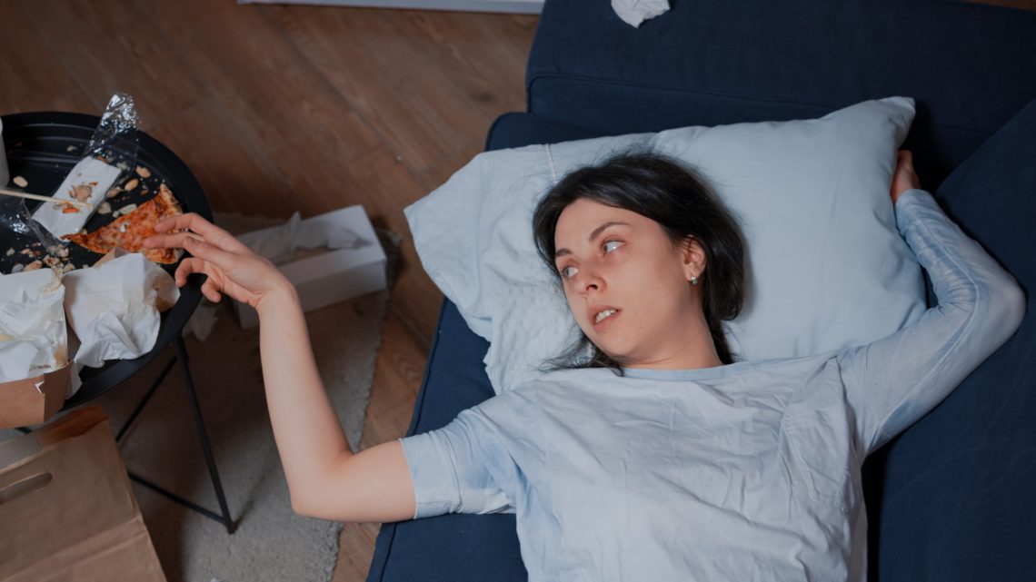 why does sleep paralysis happen