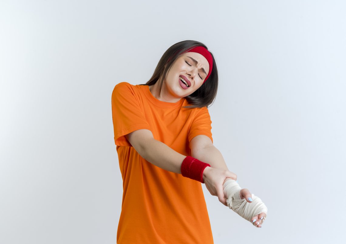 can tennis elbow cause wrist pain