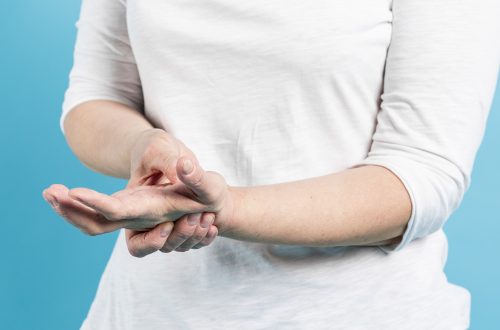 why wrist pain occurs